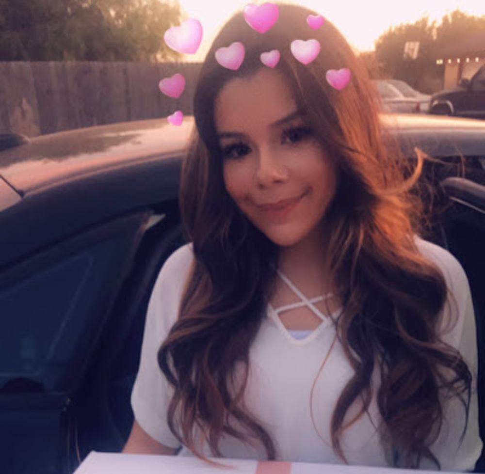 Meet your Posher, Kassandra